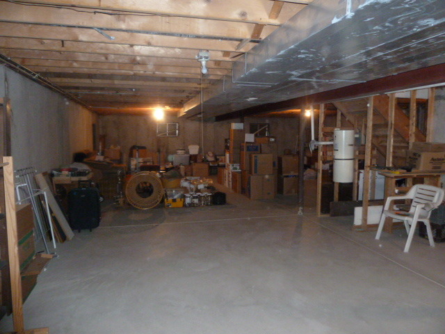 1377 Lilac Lane Addison, IL 60101 - Photo 18 of 21 a view of a room with gym equipment