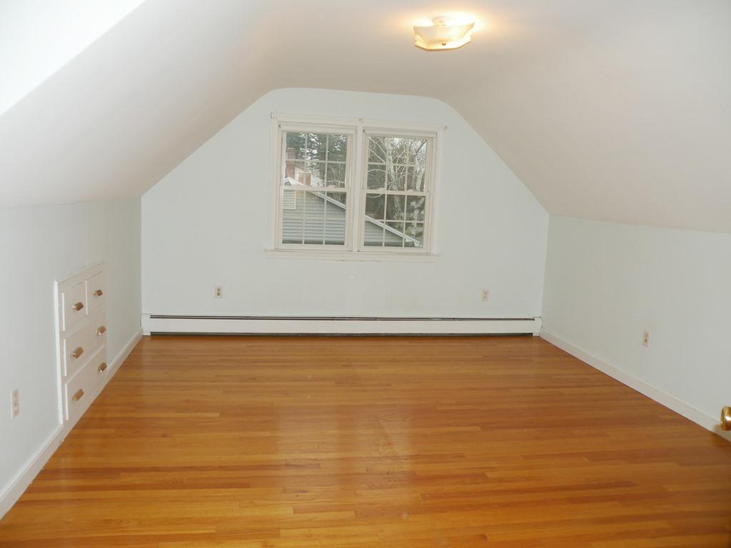 36 Four Winds Road Portland, ME 04102 - Photo 20 of 33 Bedroom