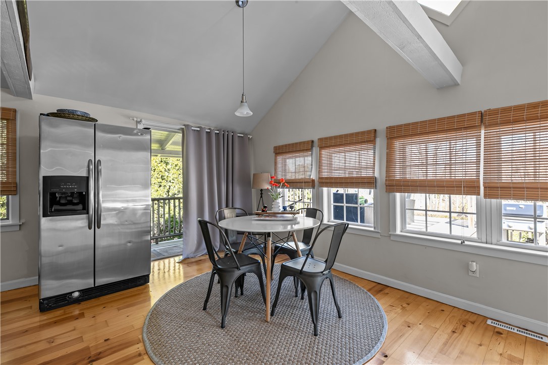 1024 Anthony Road Portsmouth, RI 02871 - Photo 5 of 20