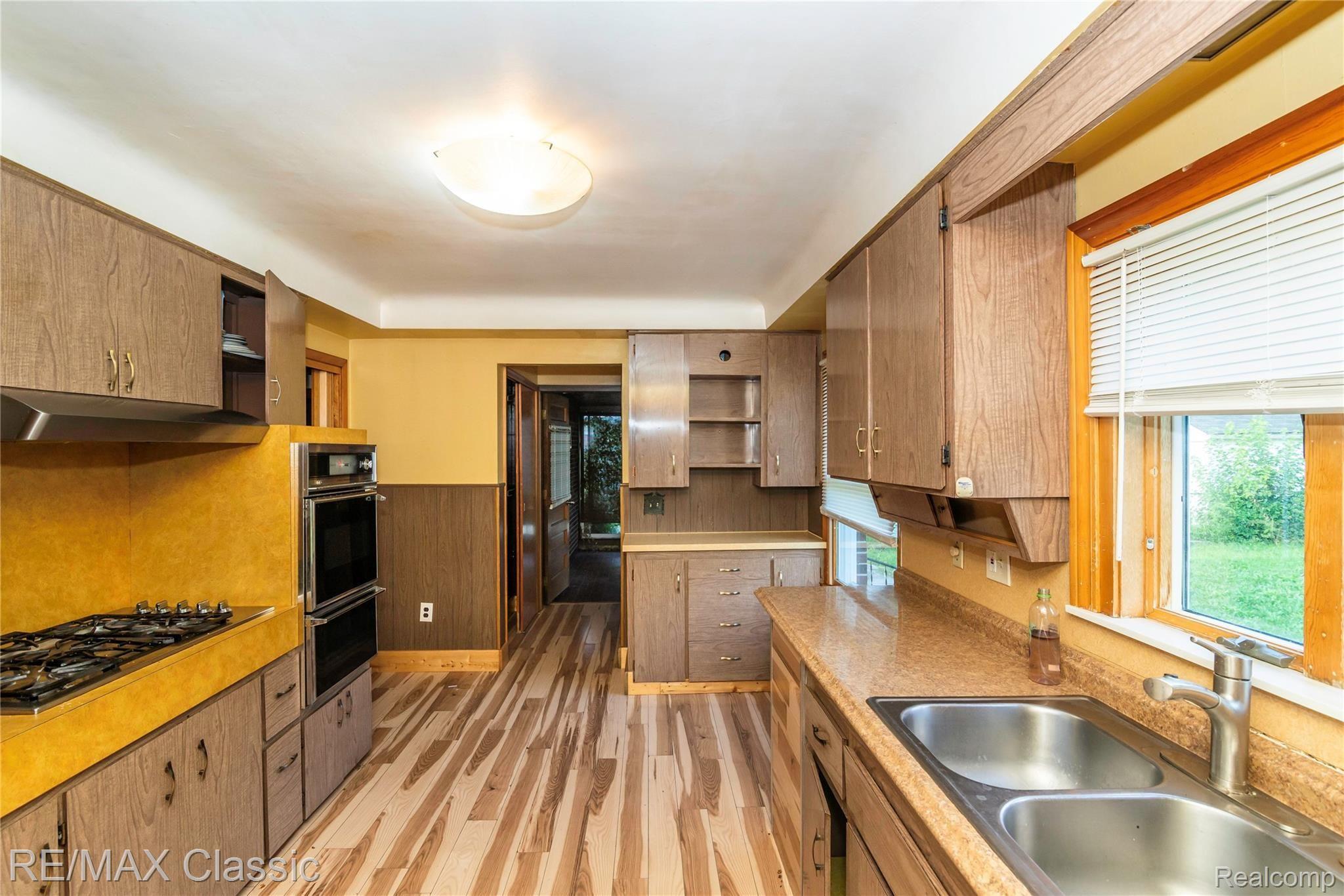 1354 North Gulley Road Dearborn, MI 48128 - Photo 30 of 43 NGully1368.jpg