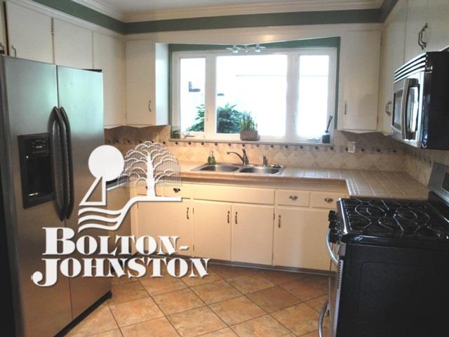 1932 Broadstone Road Grosse Pointe Woods, MI 48236 - Photo 11 of 23