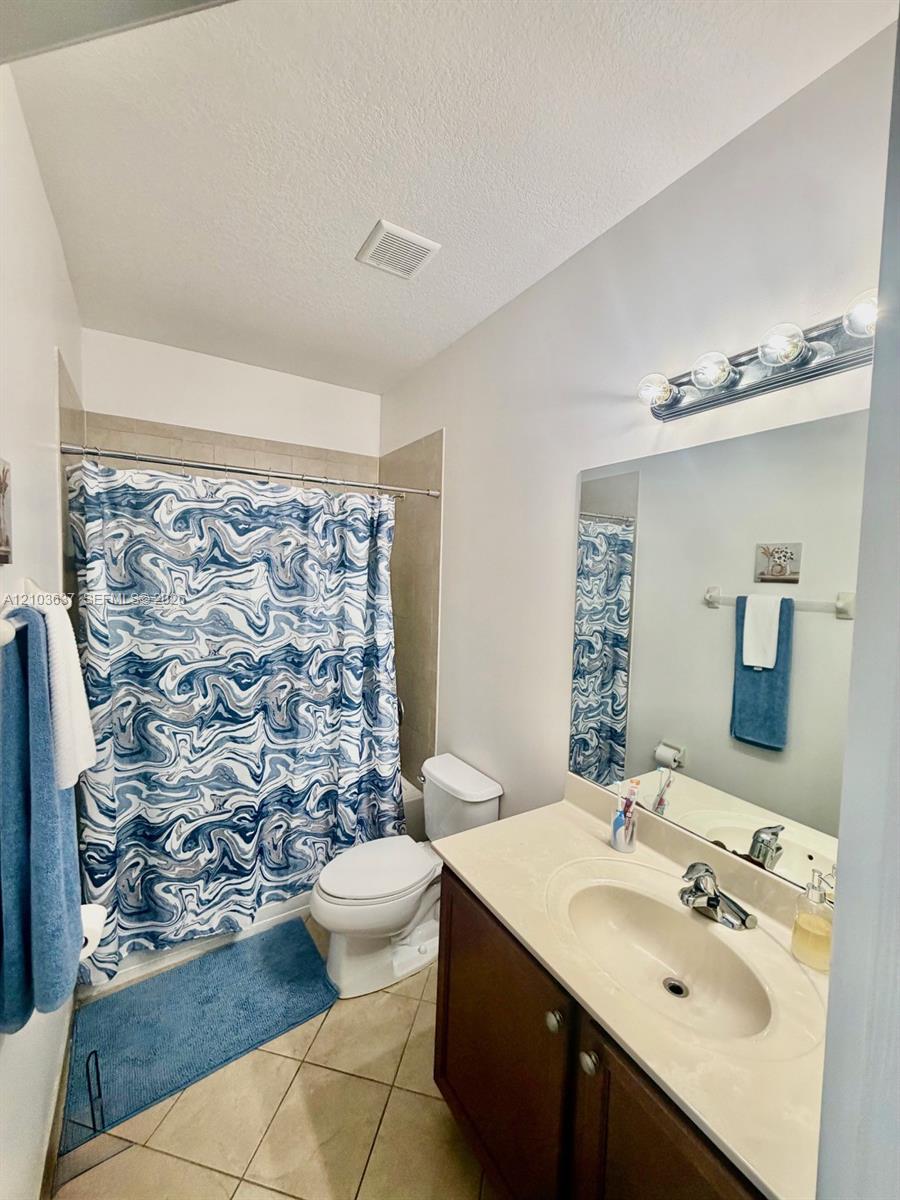 11275 Southwest 239 Street Homestead, FL 33032 - Photo 16 of 45 Second Floor