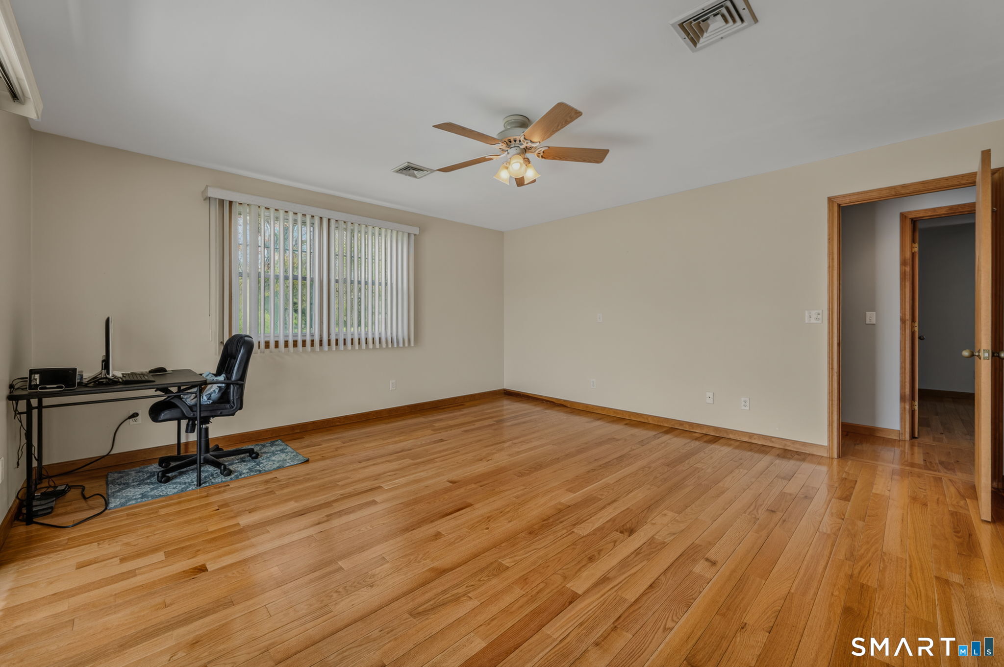 224 Shore Road Waterford, CT 06385 - Photo 26 of 40