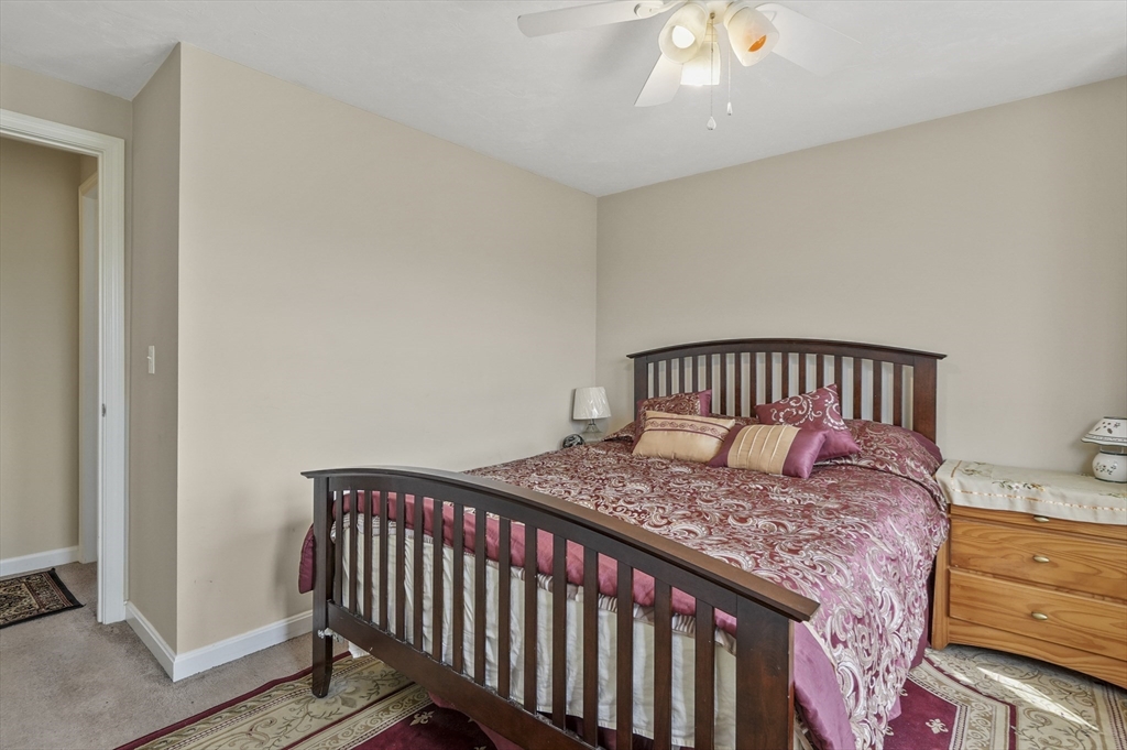 28 Bittersweet Boulevard Worcester, MA 01607 - Photo 15 of 26