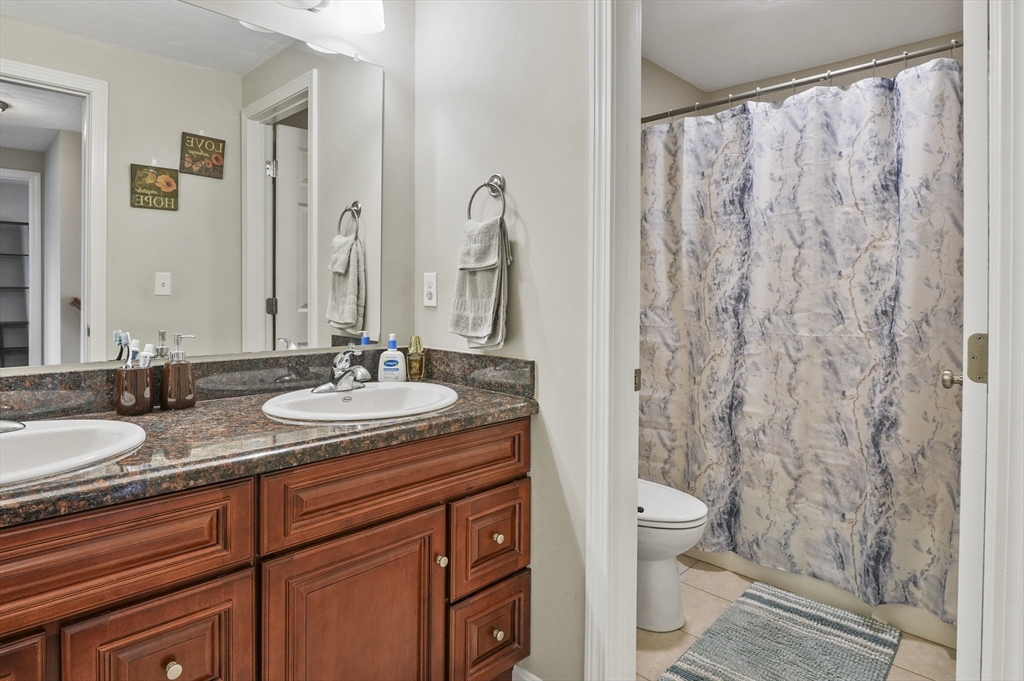 28 Bittersweet Boulevard Worcester, MA 01607 - Photo 22 of 26