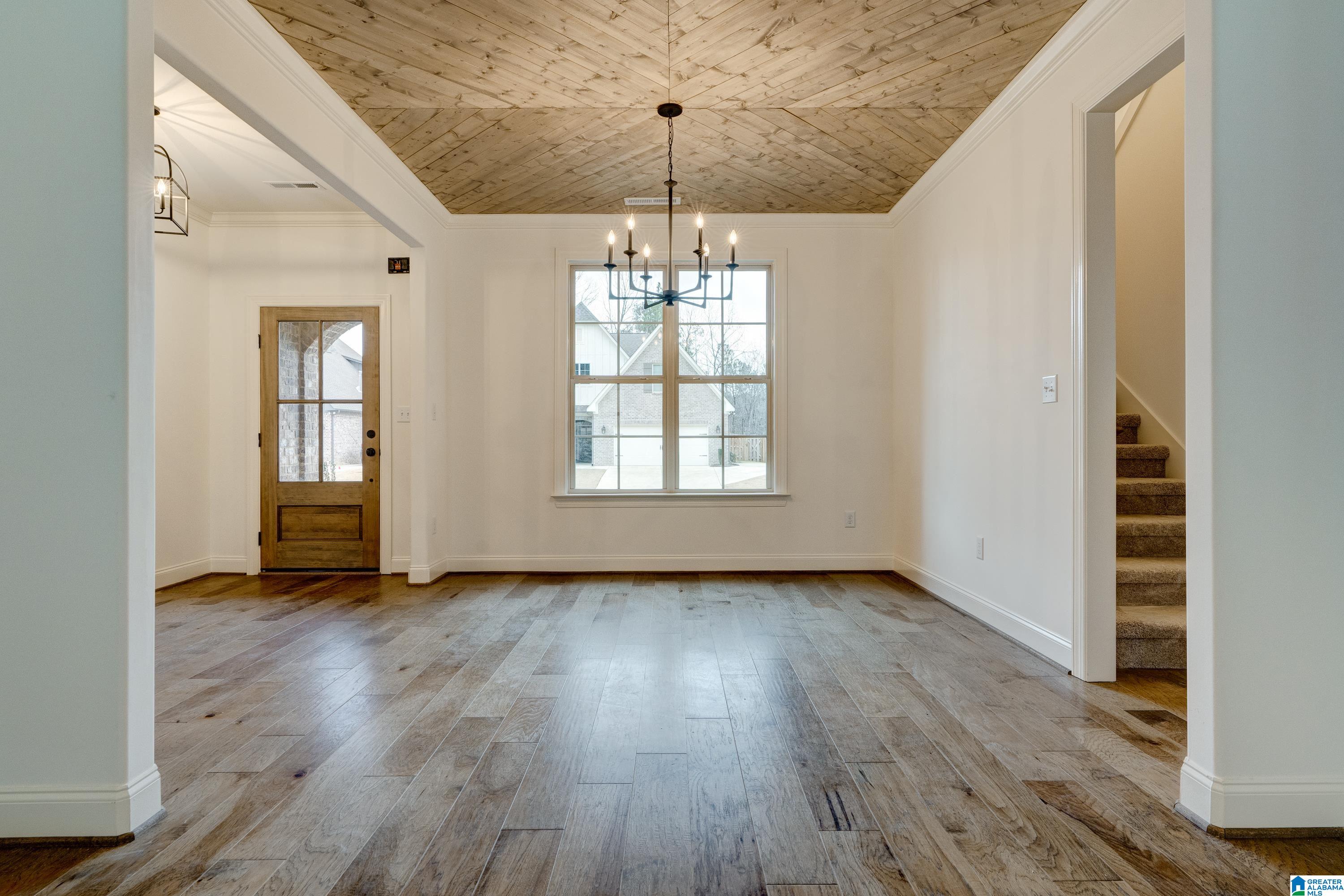 253 Kinross Circle Pelham, AL 35124 - Photo 7 of 42