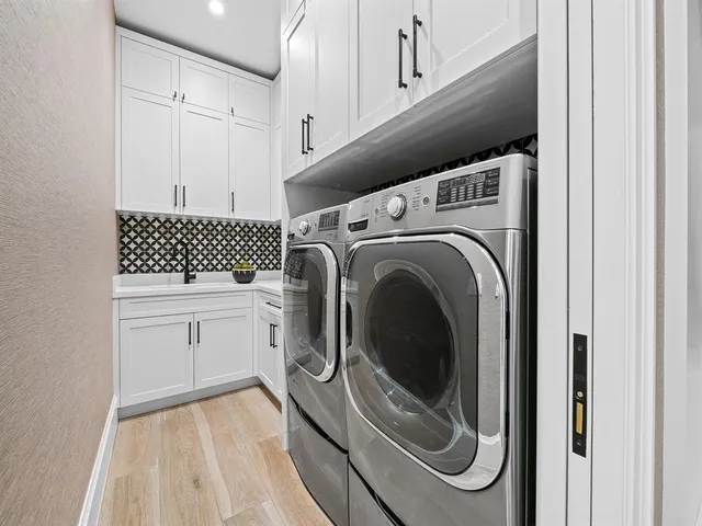 a view of a walk in closet