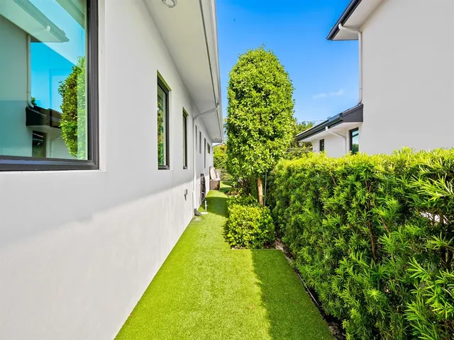 $3,499,000 | 2408 Northeast 27th Avenue, Fort Lauderdale, FL 33305