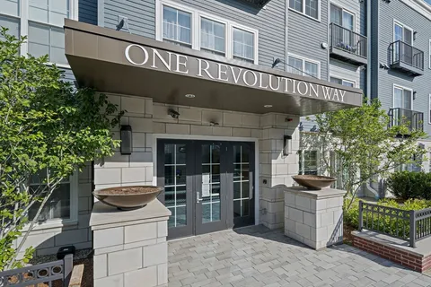 $599,000 | 1 Revolution Way, Unit 104, Canton, MA 02021