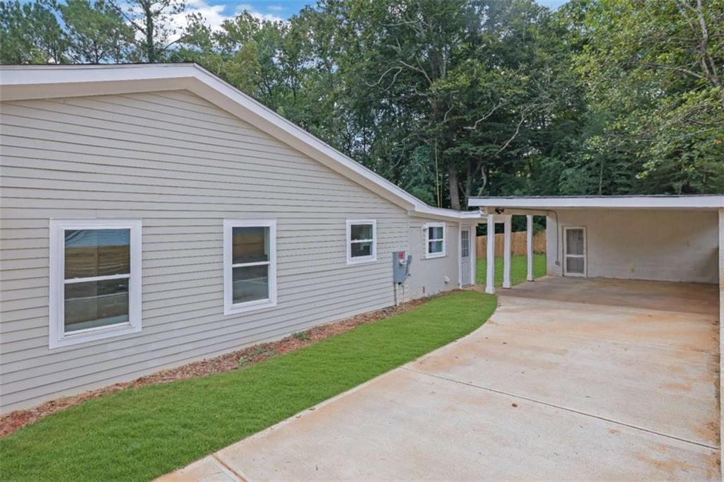3953 Rhyne Way Southeast Smyrna, GA 30082 - Photo 4 of 24 Gallery Image 4
