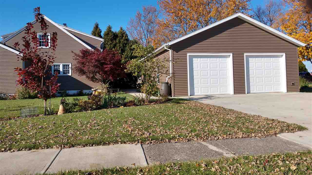 1010 West Marshall Street Decatur, IN 46733 - Photo 2 of 14