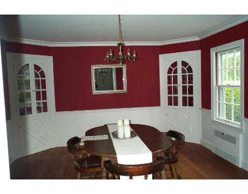 53 Fiske Hill Road Sturbridge, MA 01566 - Photo 3 of 6 a balcony with table and chairs