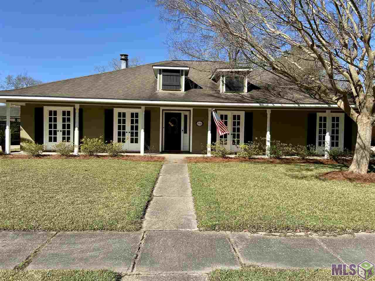 17023 Monitor Avenue Baton Rouge, LA 70817 - Photo 2 of 32
