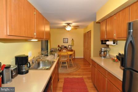11210 Cherry Hill Road, Unit 302 Beltsville, MD 20705 - Photo 5 of 15 Kitchen