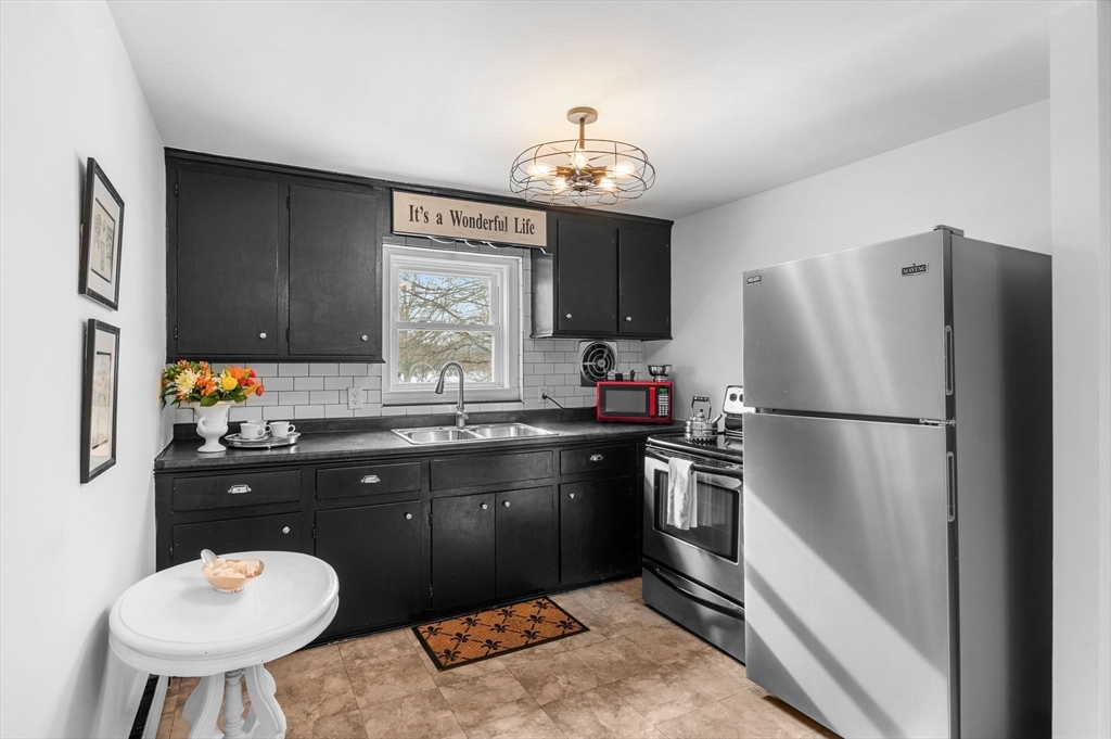 1 Boardman Street, Unit 6 Salem, MA 01970 - Photo 6 of 28