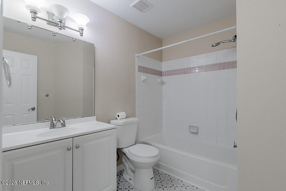 10150 Belle Rive Boulevard, Unit 1108 Jacksonville, FL 32256 - Photo 16 of 25 20260614_belle_rive_blvd_8588
