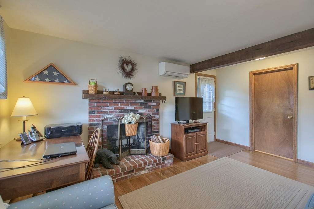 217 Cabot Road Tewksbury, MA 01876 - Photo 6 of 30 Gallery Image 6