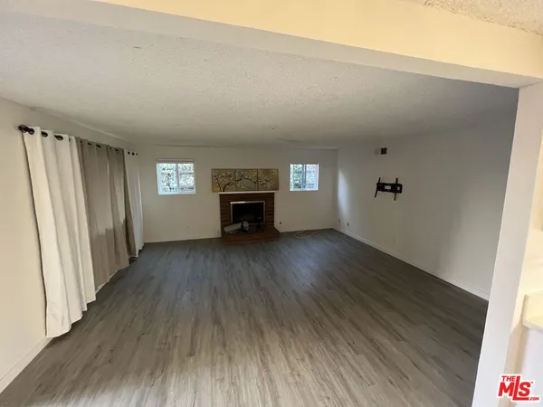 $4,000 | 10846 Scoville Avenue, Sunland, CA 91040