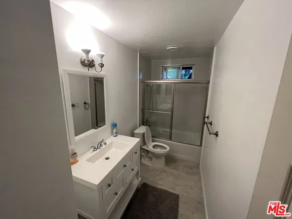 $4,000 | 10846 Scoville Avenue, Sunland, CA 91040