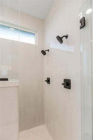 $1,092,603 | 24564 West 124th Terrace, Olathe, KS 66061