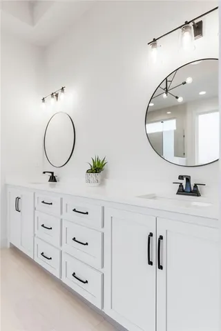 $1,092,603 | 24564 West 124th Terrace, Olathe, KS 66061