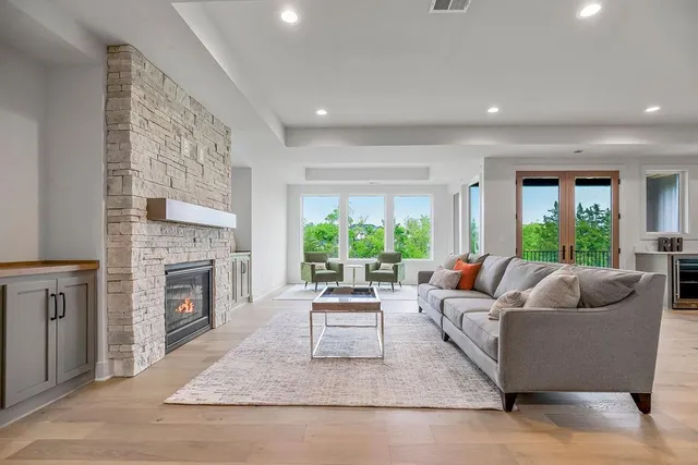 $1,092,603 | 24564 West 124th Terrace, Olathe, KS 66061