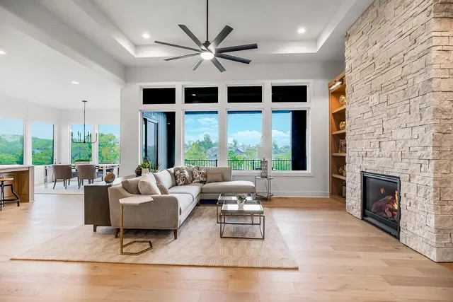 $1,092,603 | 24564 West 124th Terrace, Olathe, KS 66061