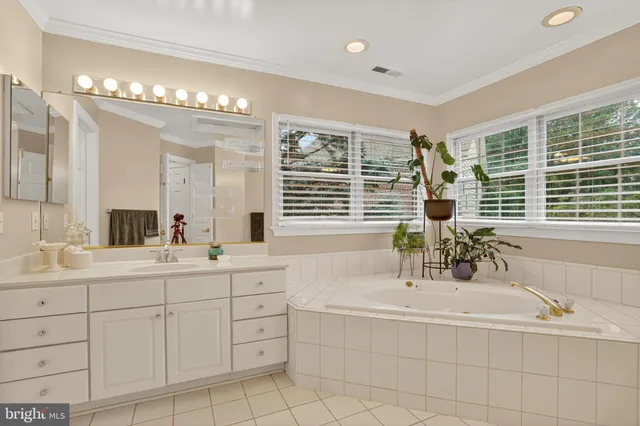 $5,850 | 401 North Lombardy Street, Arlington, VA 22203