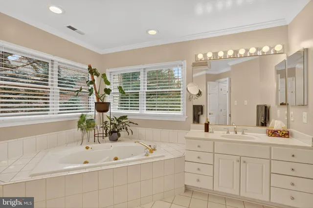 $5,850 | 401 North Lombardy Street, Arlington, VA 22203