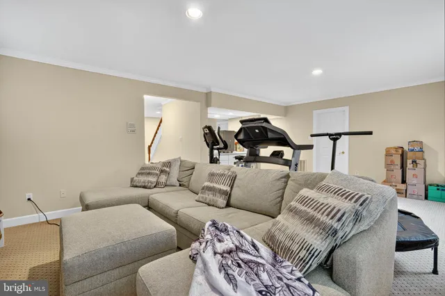 $5,850 | 401 North Lombardy Street, Arlington, VA 22203