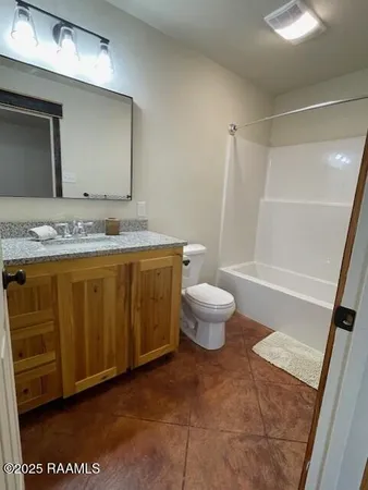 $850 | 206 E Dale, New Iberia, LA 70560