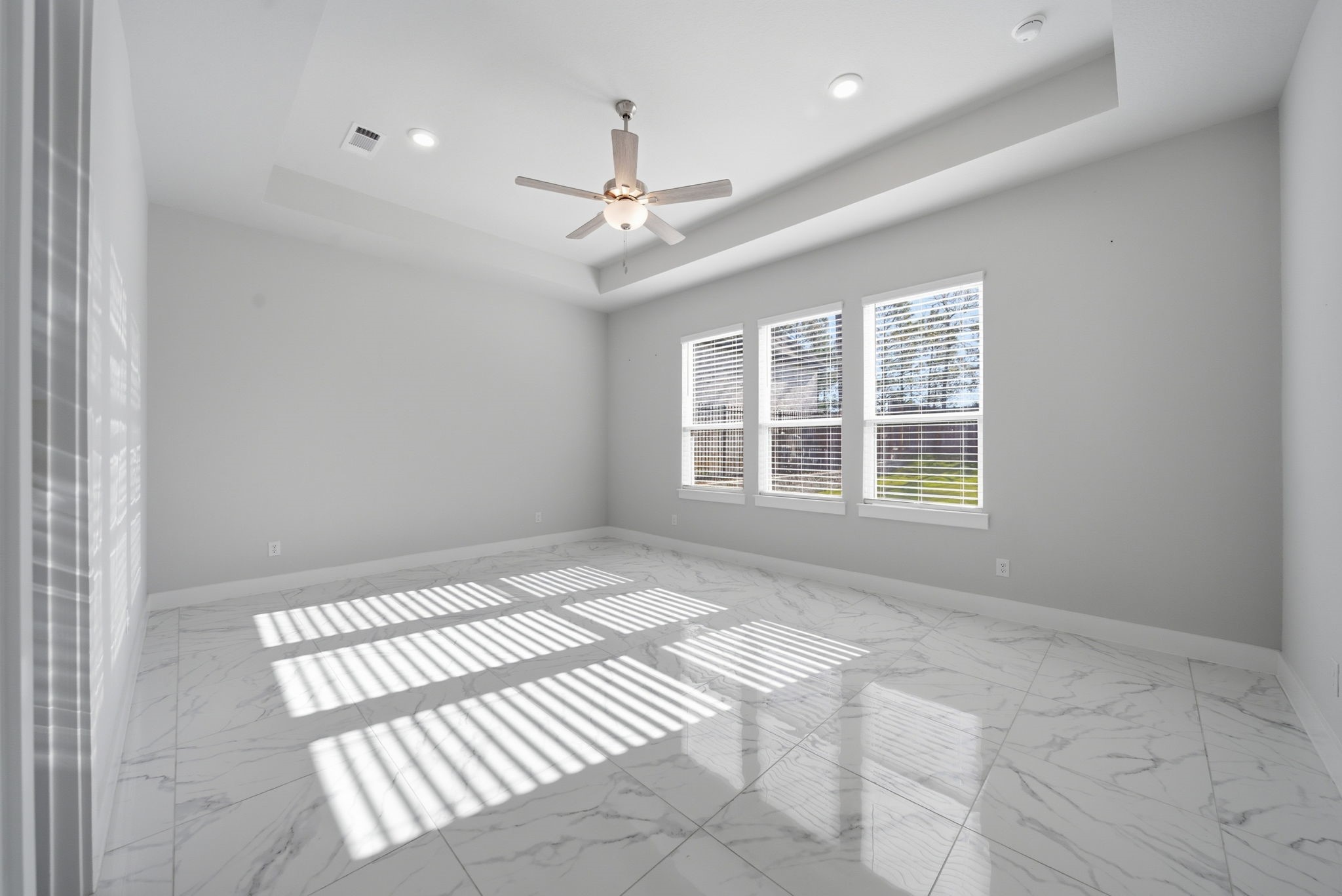 1715 Divino Pass Conroe, TX 77304 - Photo 6 of 12