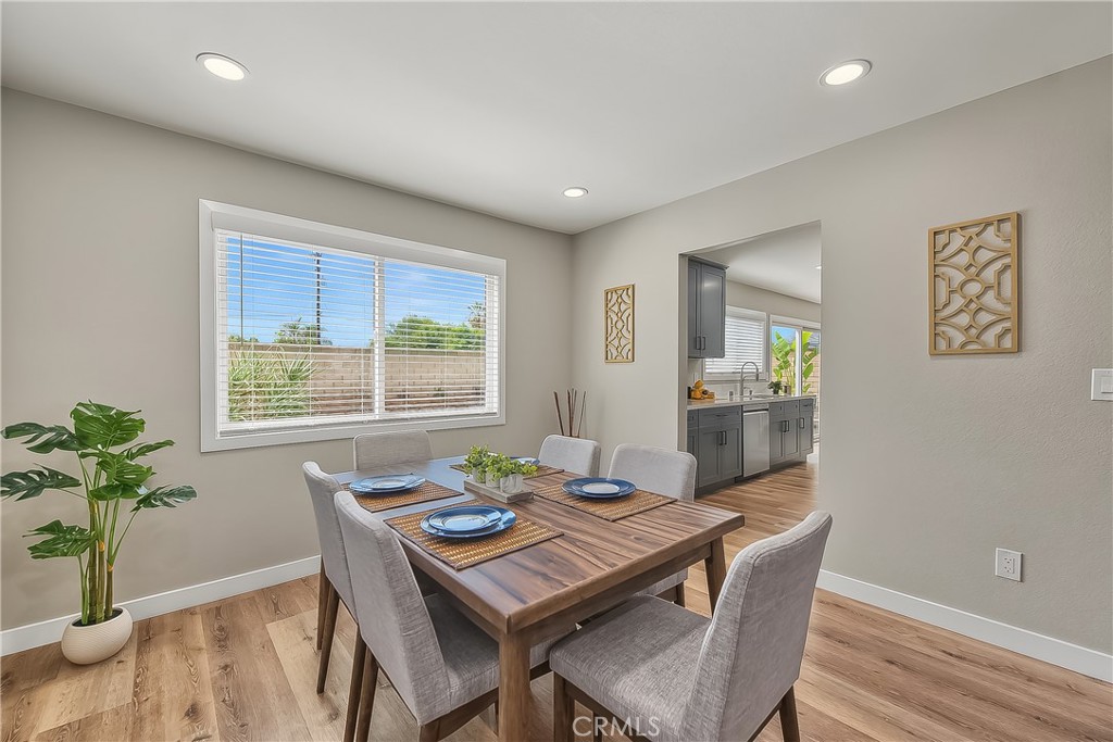 286 West Renwick Road Azusa, CA 91702 - Photo 30 of 75 Dining Room