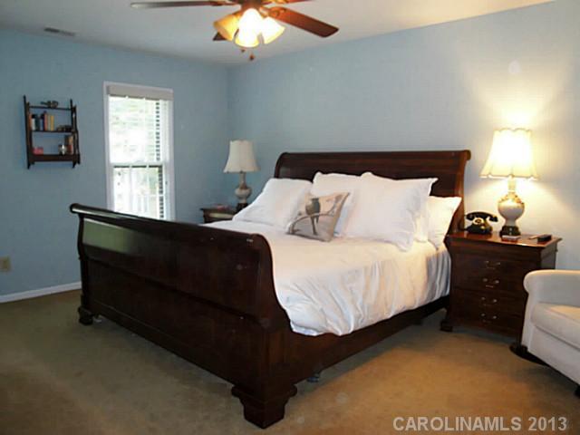 3242 Tatting Road Matthews, NC 28105 - Photo 4 of 16 Gallery Image 4