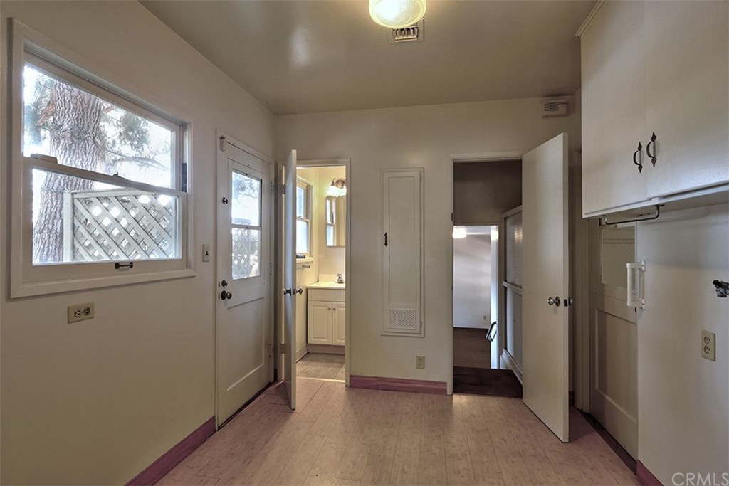 3890 Shadow Grove Road Pasadena, CA 91107 - Photo 20 of 33