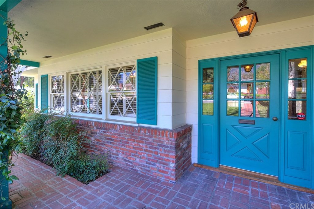 3890 Shadow Grove Road Pasadena, CA 91107 - Photo 5 of 33