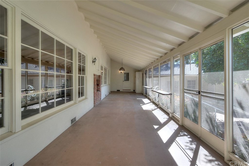 3890 Shadow Grove Road Pasadena, CA 91107 - Photo 10 of 33