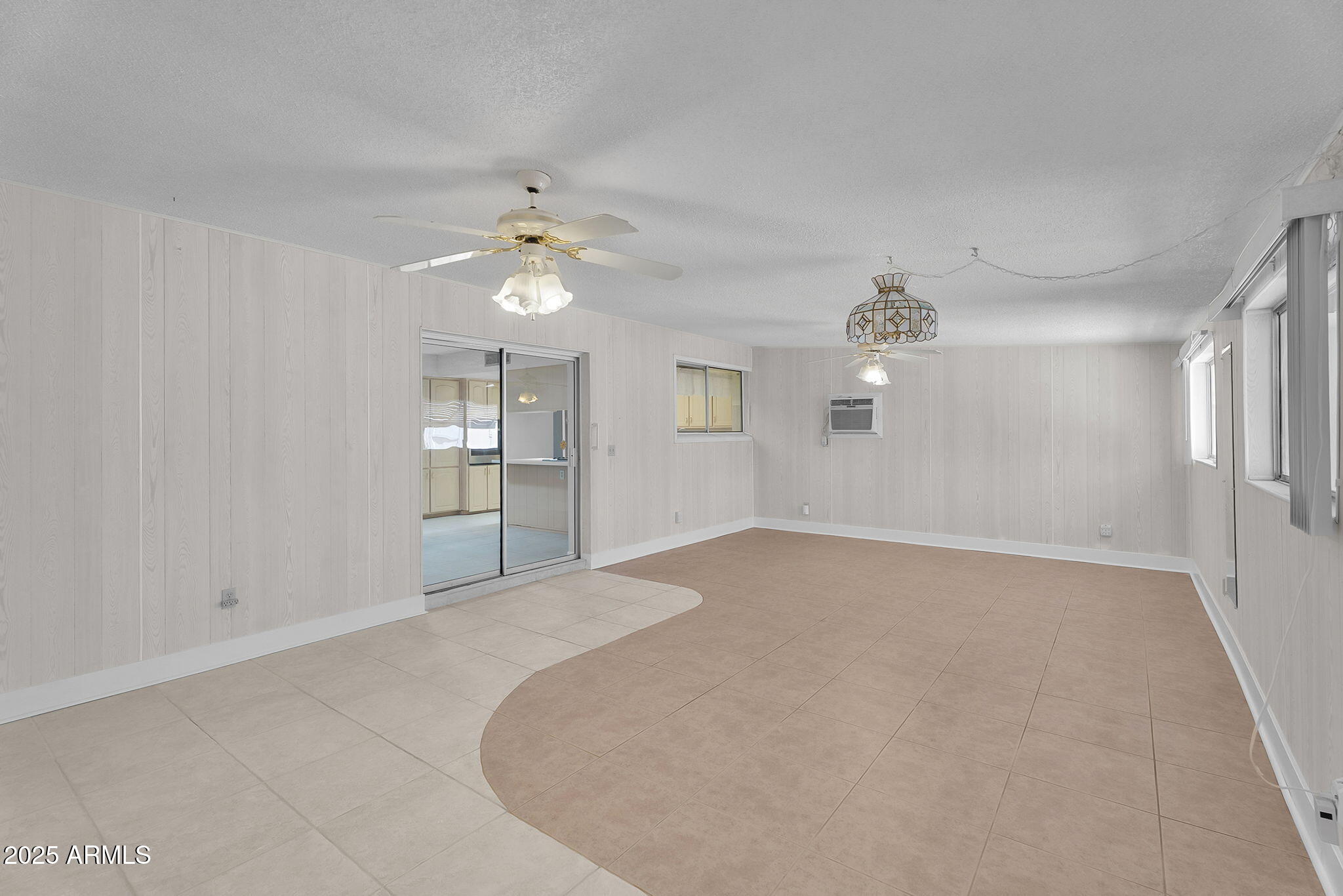 1023 South Ocotillo Drive Apache Junction, AZ 85120 - Photo 17 of 22 Arizona Room