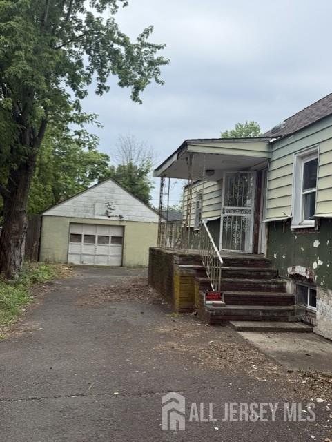 970 Hamilton Street Somerset, NJ 08873 - Photo 2 of 7