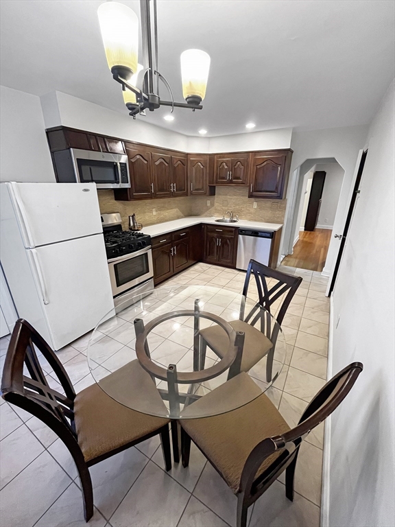 30 Ocean Street, Unit 4 Lynn, MA 01902 - Photo 8 of 23