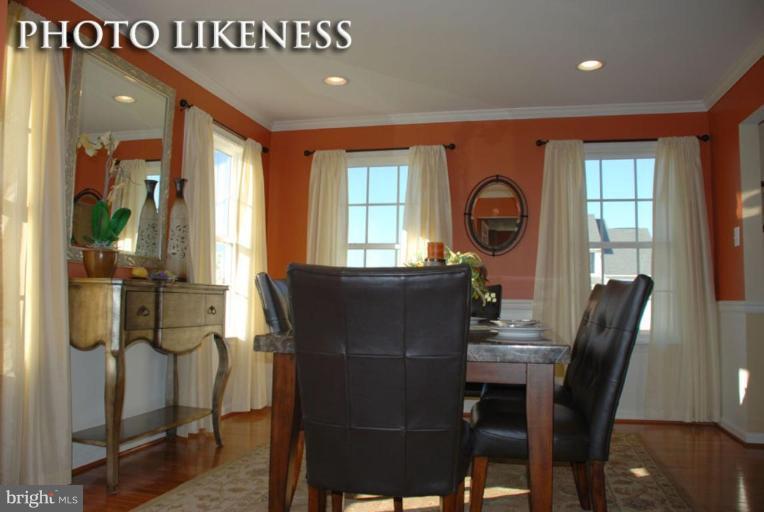 1695 Conrads Ferry Drive Point of Rocks, MD 21777 - Photo 2 of 18 Dining Room