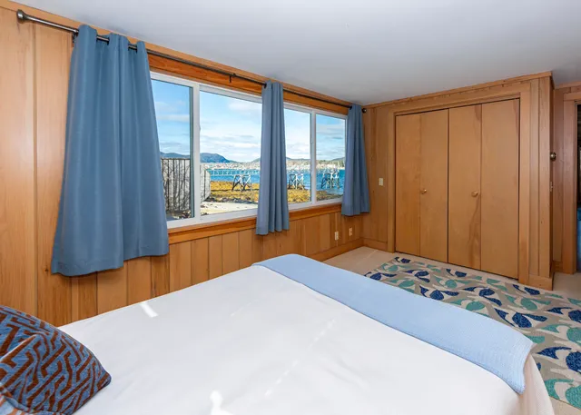 $6,495,000 | 109-117 Shore Road, Southwest Harbor, ME 04679