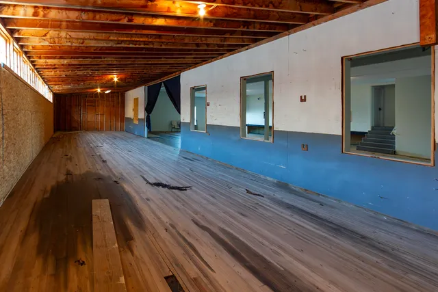 $6,495,000 | 109-117 Shore Road, Southwest Harbor, ME 04679