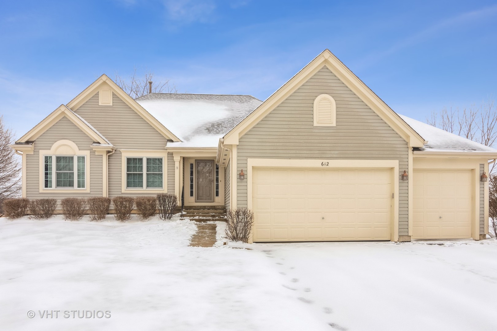 612 Camden Lane, Port Barrington, IL 60010 Compass