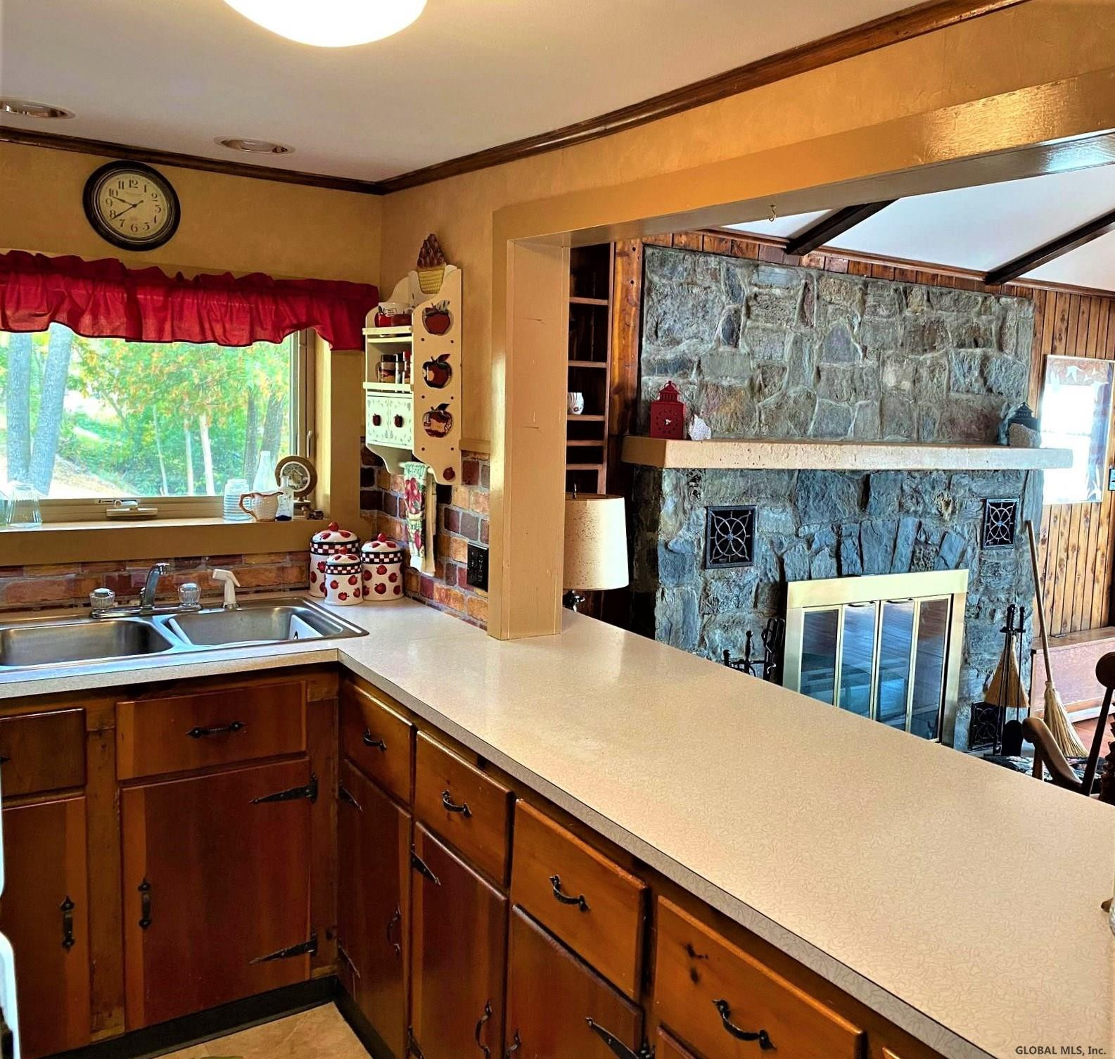 584 Lake Road Crown Point, NY 12928 - Photo 15 of 81 Photo 15