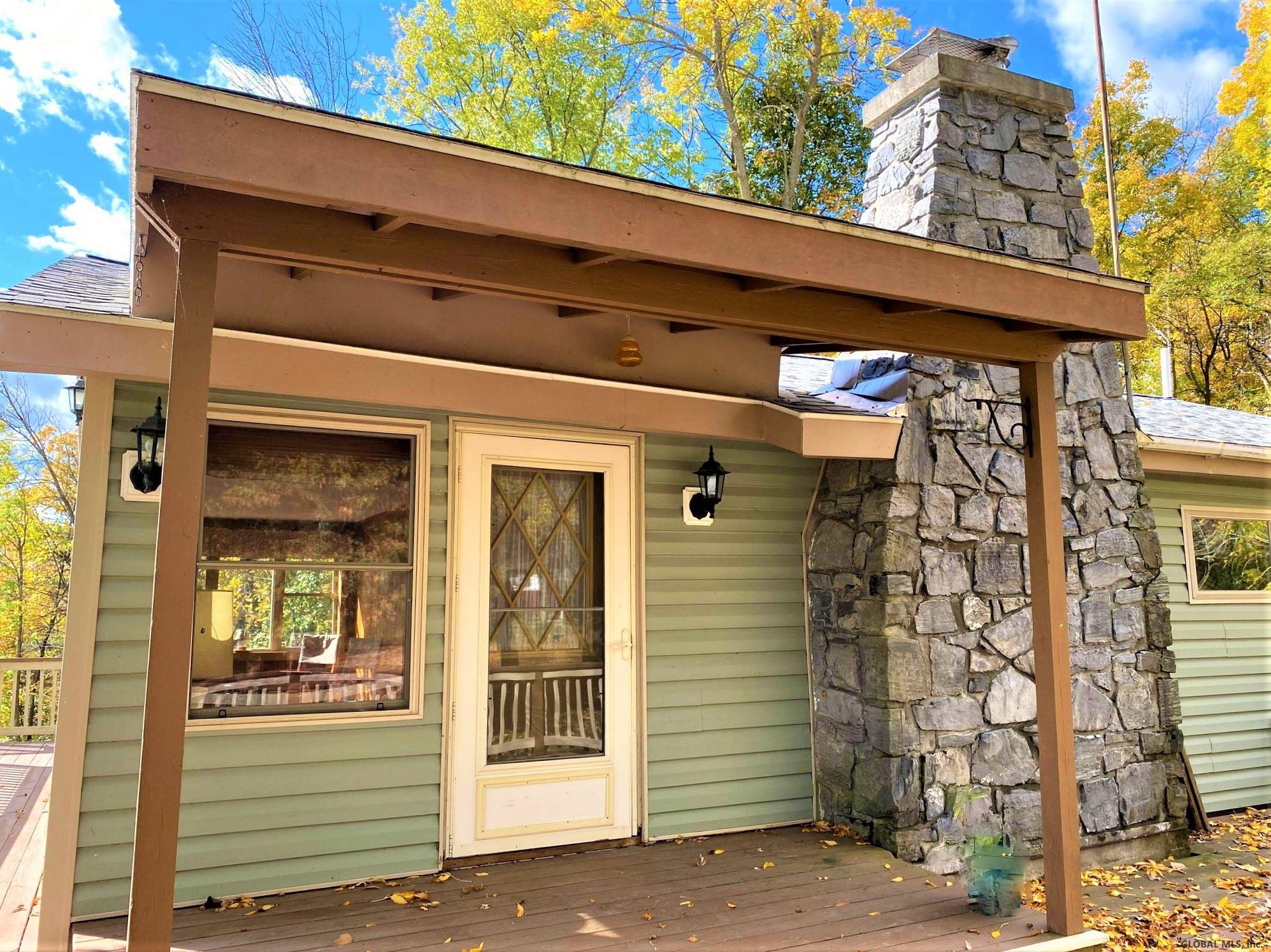 584 Lake Road Crown Point, NY 12928 - Photo 4 of 81 Photo 4