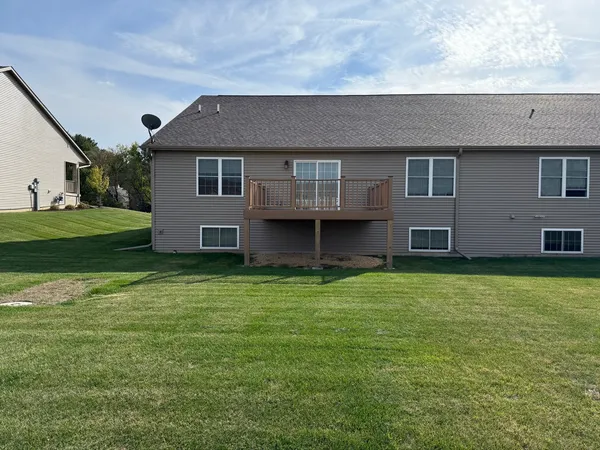 $352,900 | 730 Keller Drive, Dixon, IL 61021