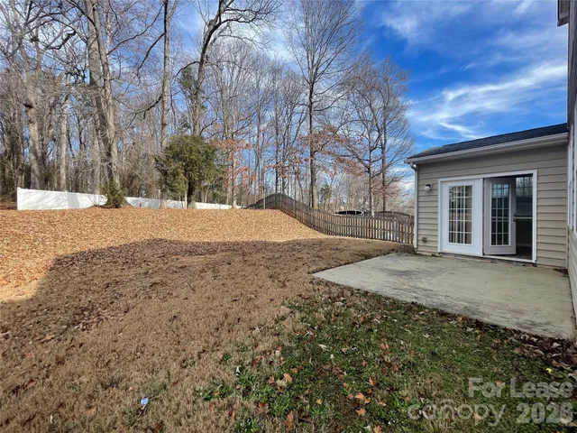 $2,550 | 13722 Delstone Drive, Huntersville, NC 28078