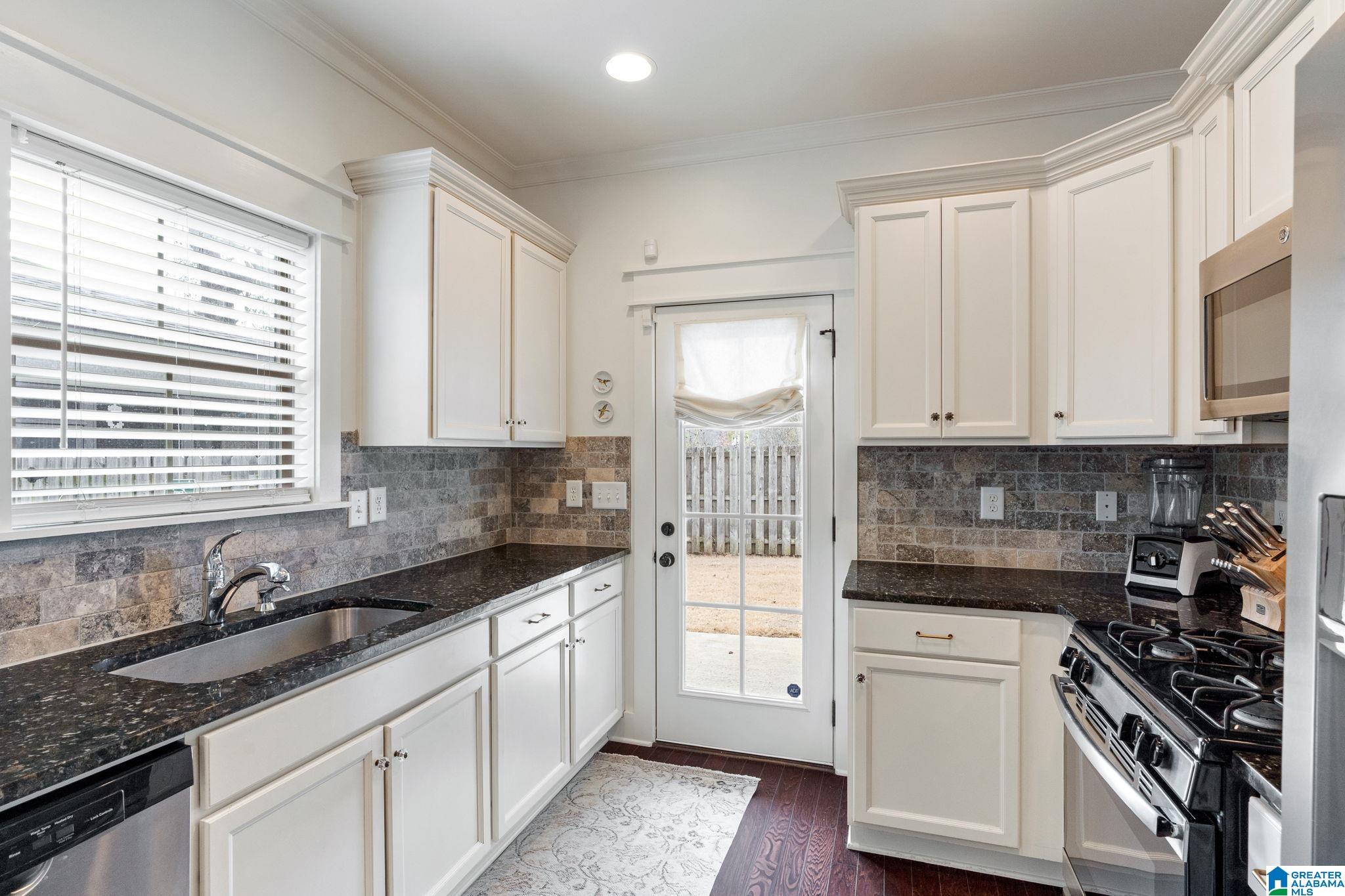 2812 Montevallo Park Road Birmingham, AL 35210 - Photo 14 of 30