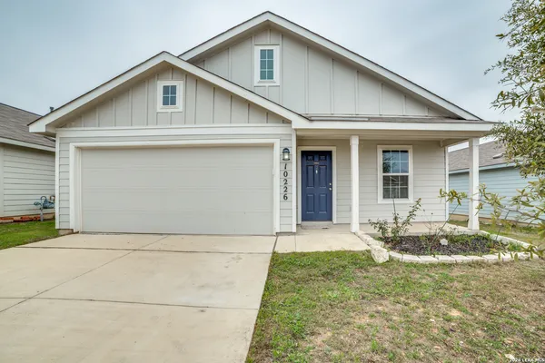 $1,850 | 10226 Robbins Bluff, San Antonio, TX 78245